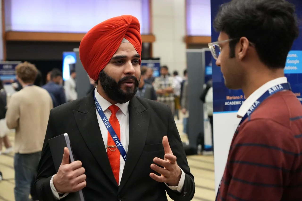 Jaskaran presenting at a conference